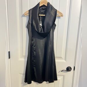 #5924. Maeva Made in Italy Sleeveless Sleek Black Cowl Neck Dress. Size 6. NWT